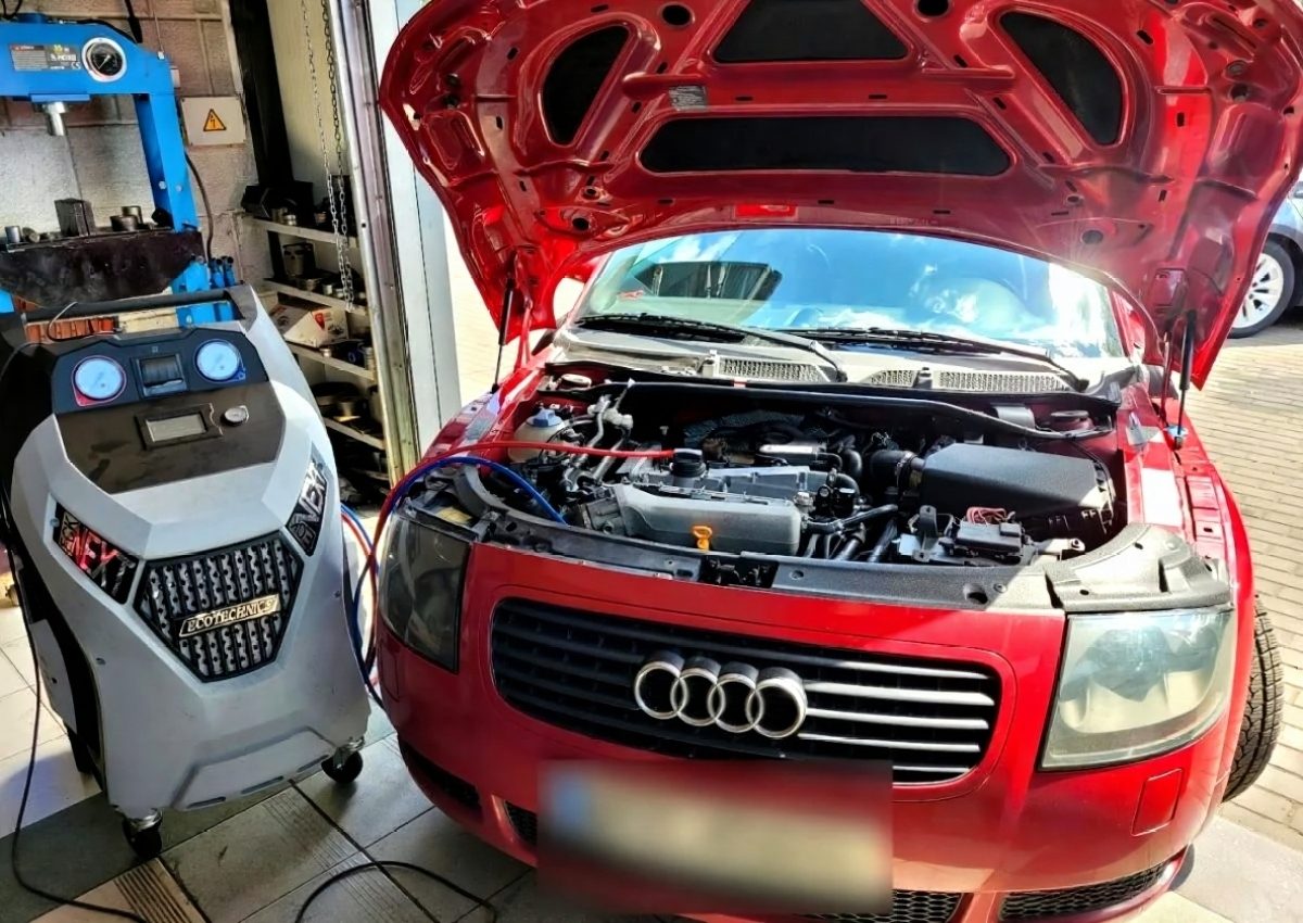 Rumianek-Auto-Serwis-serwis-klimatyzacji-stary-czynnik